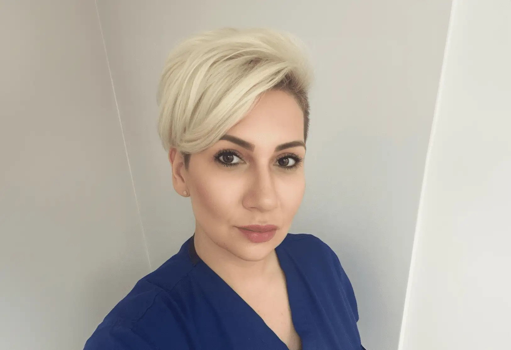 The CREO Clinic is a specialised plastic surgery clinic, offering expert cosmetic procedures for exceptional results. Our core principles, expertise and transparency, are reflected in every aspect of our clinical direction. Starting with our surgeons, who have mastered their respective fields and operate with the utmost attention to our clients’ desires. About Us